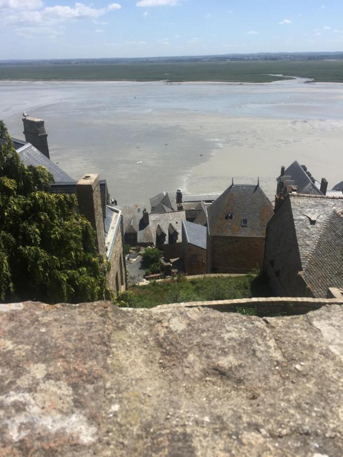 Appartement Familial Le Tanis Pontorson Luaran gambar